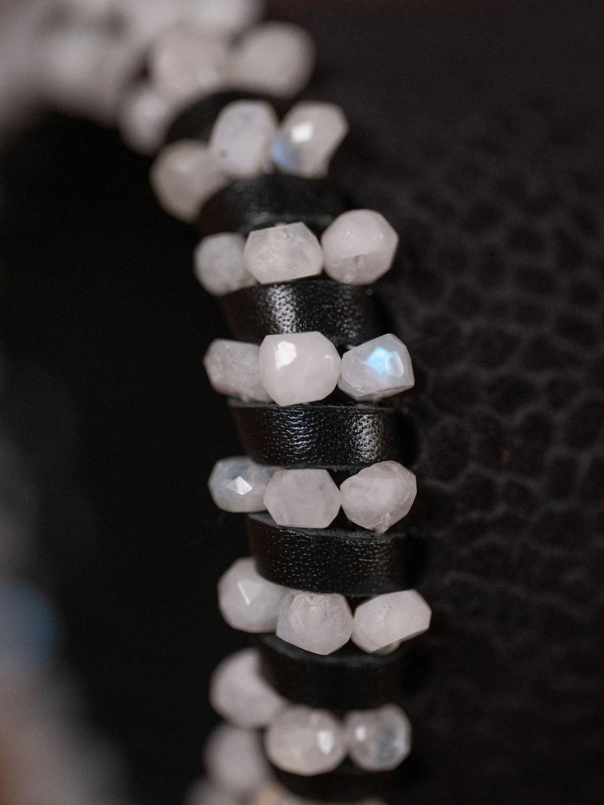 Triptych XII : Moonstone (medium)