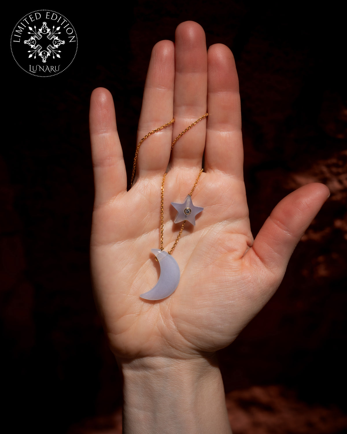 LUNARU : Blue Chalcedony